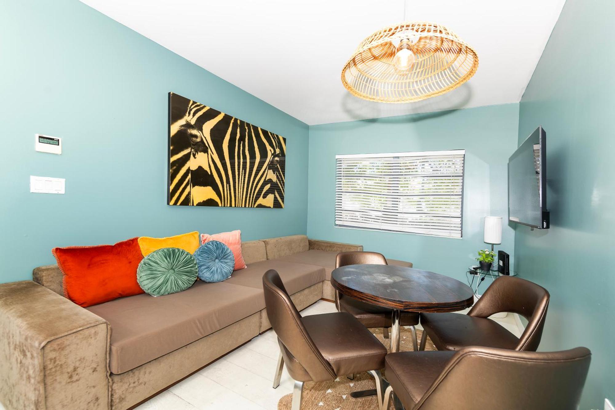 Sunny Days Apartments Miami Beach Exterior photo